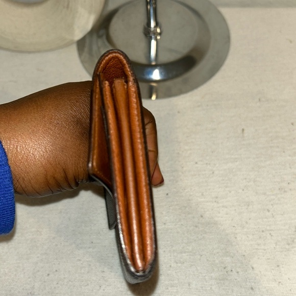 Authentic LOUIS VUITTON Monogram long wallet - Picture 8 of 17